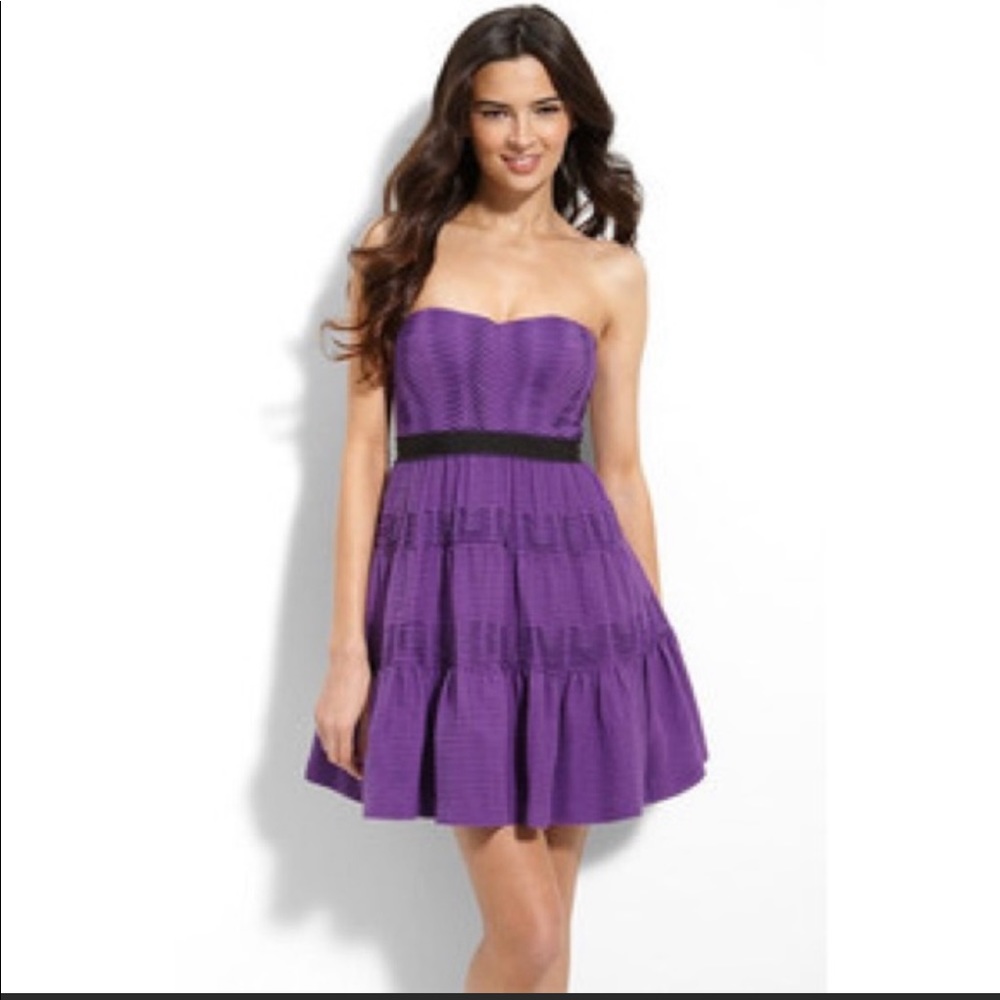NWOT BCBG Tiered Empire Waist Strapless Dress
